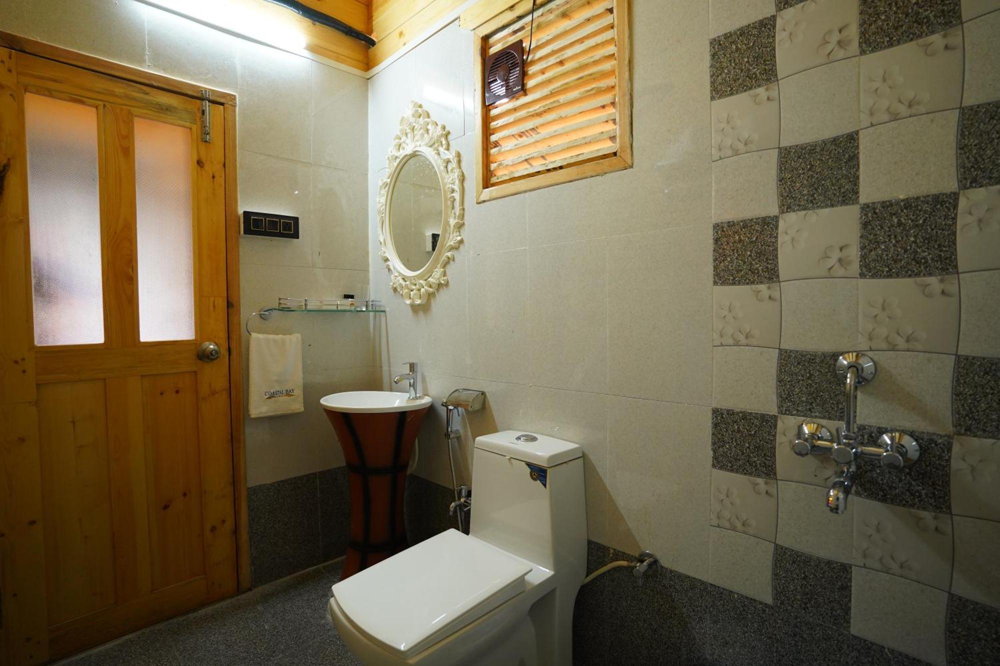 Coastal Bay Inn Alībāg Zewnętrze zdjęcie