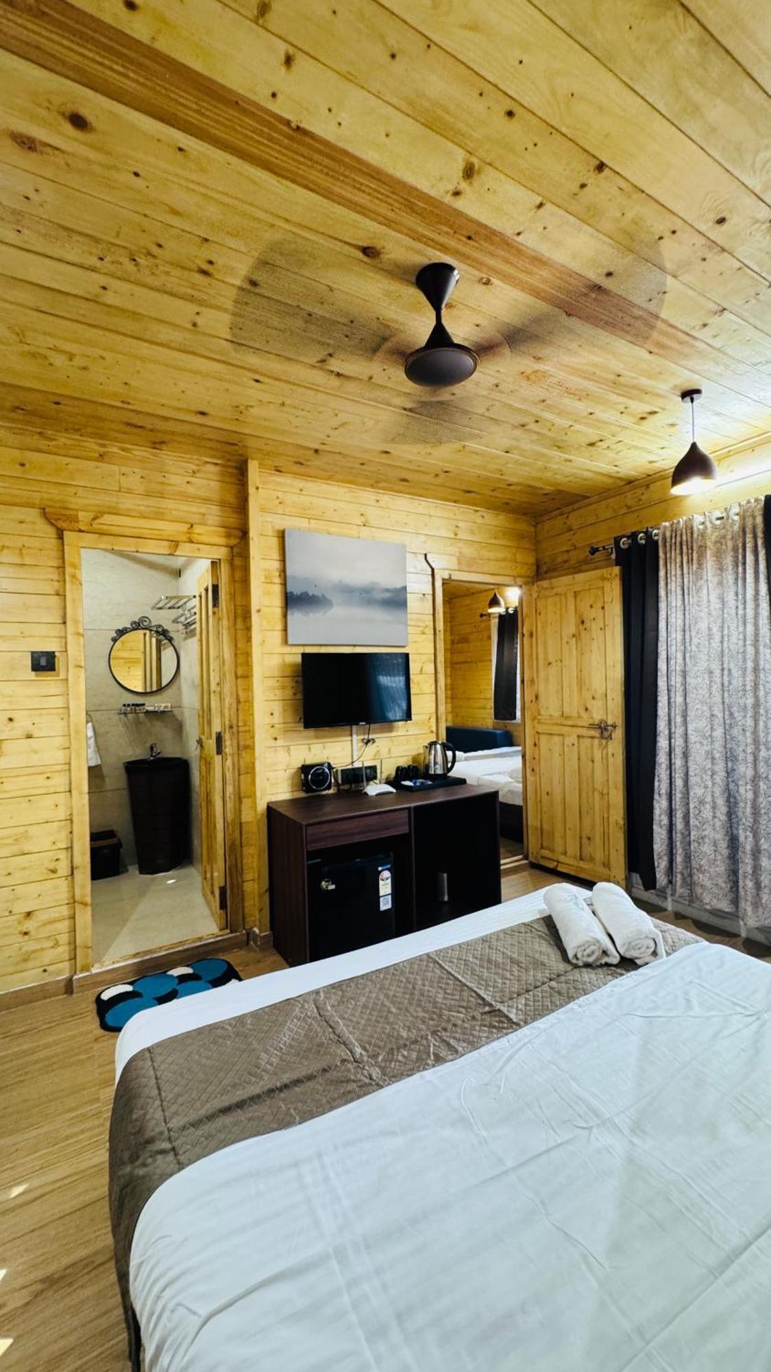 Coastal Bay Inn Alībāg Zewnętrze zdjęcie